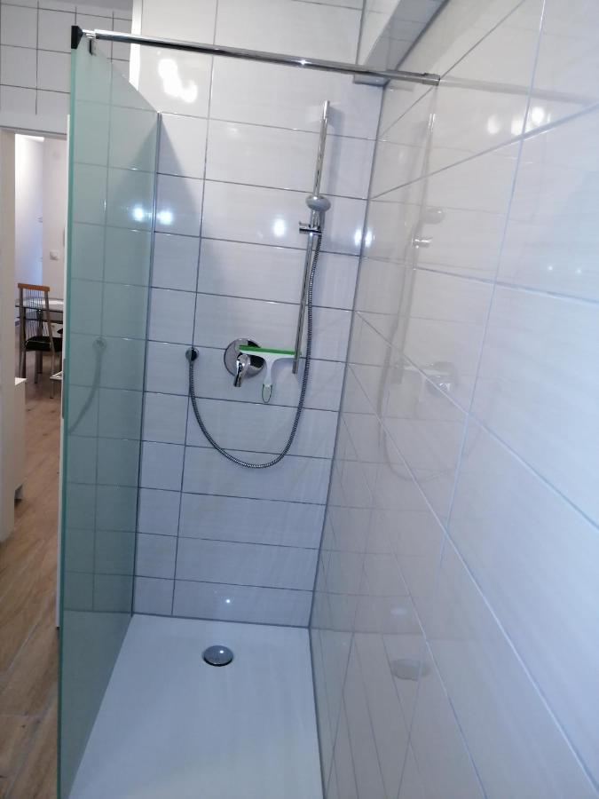 Ebenerdige Ferienwohnung mit großer Terrasse in der Nähe des Waldes, zum wohlfühlen Schoneck Exterior foto